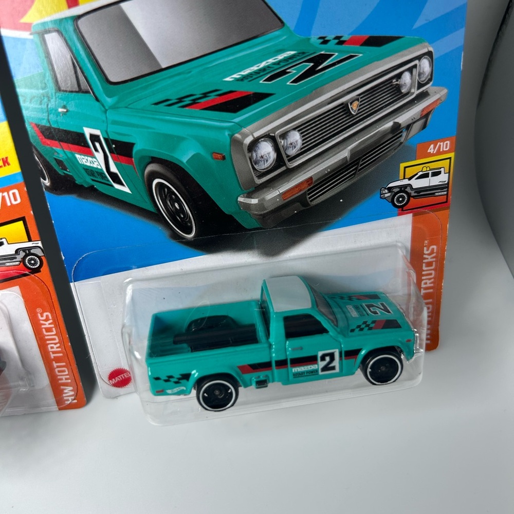 Hot Wheels Mazda Lot of 2x - Mazda Repu Red & Teal Blue NEW 2018 HW Hot Trucks - Picture 3 of 4
